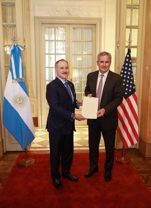 Посол США вручил верительные грамоты министру иностранных дел Аргентины