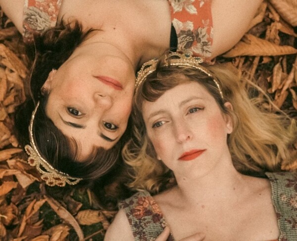 Новые театральные постановки 'Las Reinas' и 'Paraguay' Луции Масьель, Паулы Гриншпан и Миге Каневари в Буэнос-Айресе