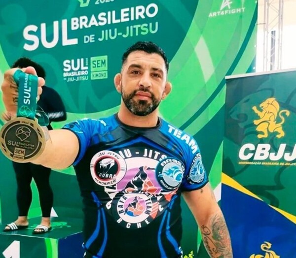 Трое мужчин приговорены к до 20 лет тюрьмы за убийство чемпиона по джиу-джитсу