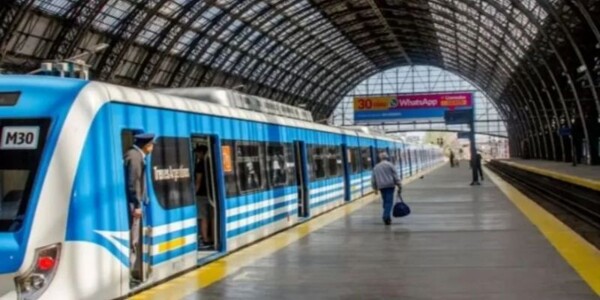Аргентина объявляет чрезвычайное положение в железнодорожном секторе на 24 месяца