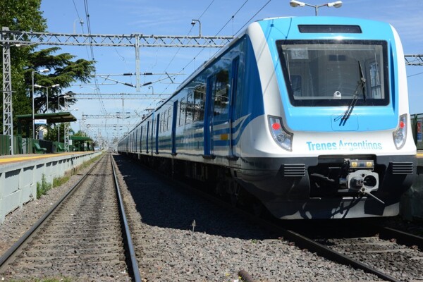 Police Forces Passengers to Clean Train Car