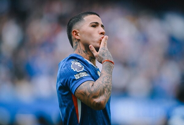 Энцо Фернандес пропустит матч с Анголой из-за травмы колена