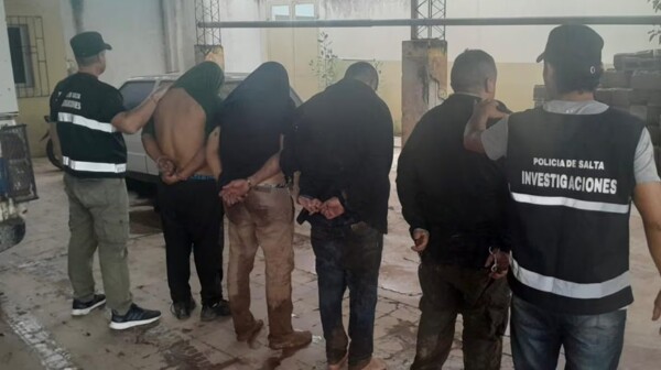 Four Men Arrested for Fake Police Checkpoints in Argentina