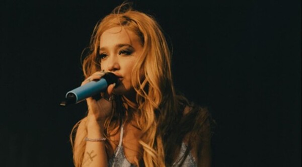 Анджела Торрес получила премию «Мартин Фьерро» и станет разогревающей для Шакиры