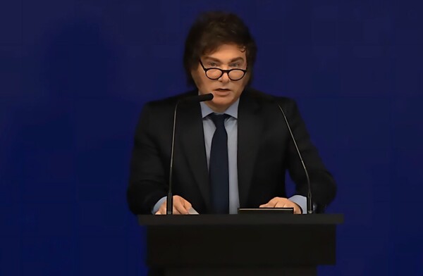 Опрос: Большинство аргентинцев против переизбрания президента Милея