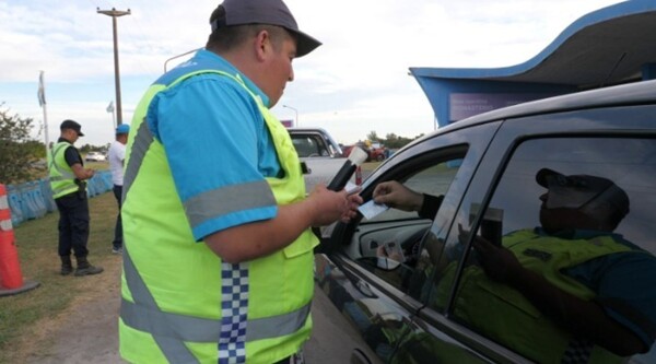 В Аргентине предупреждают о серьезных последствиях за вождение с поддельными правами
