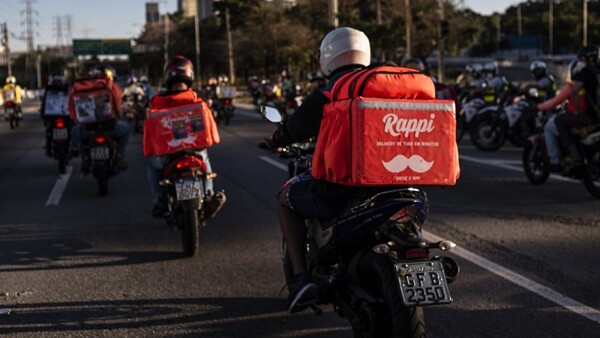 Безработица снизилась, но неустойчивость труда возросла в Аргентине