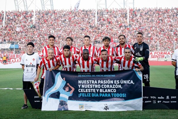 Estudiantes wins Trophy of Champions, ending Racing and River's dominance