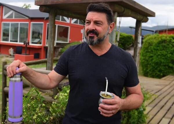 Damián De Santo promotes his complex in Argentina, comparing it to Brazil