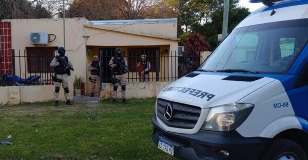 Прибрежное управление Аргентины распущивает банду торговцев наркотиками в Санта-Элена, Энтре-Риос