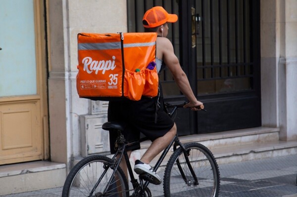 Argentina's Job Market Growth Masks Decline in Quality