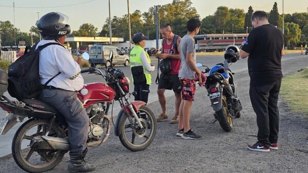 莫雷诺市启动交通管制招标