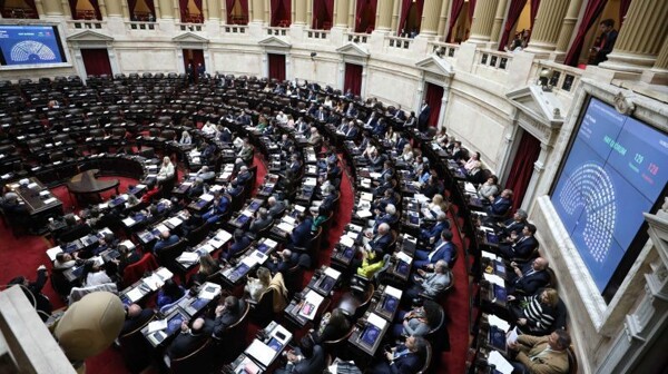 Свобода Продвигается получает поддержку в Аргентине