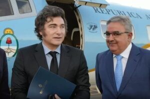 Catamarca Governor Breaks with Peronists, Easing Milei's Path