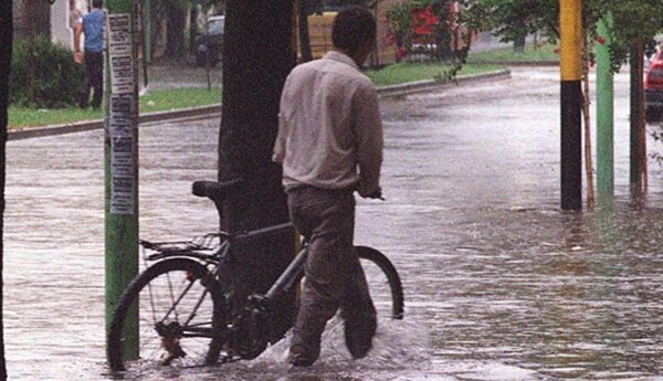 Argentina Issues Yellow Weather Alert for Storms