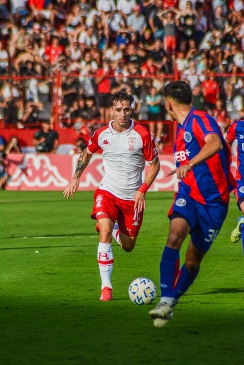 Уракан победил Сан-Лоренцо 2-0 в классическом матче