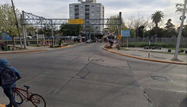 Закрытие железнодорожного переезда в Вильде