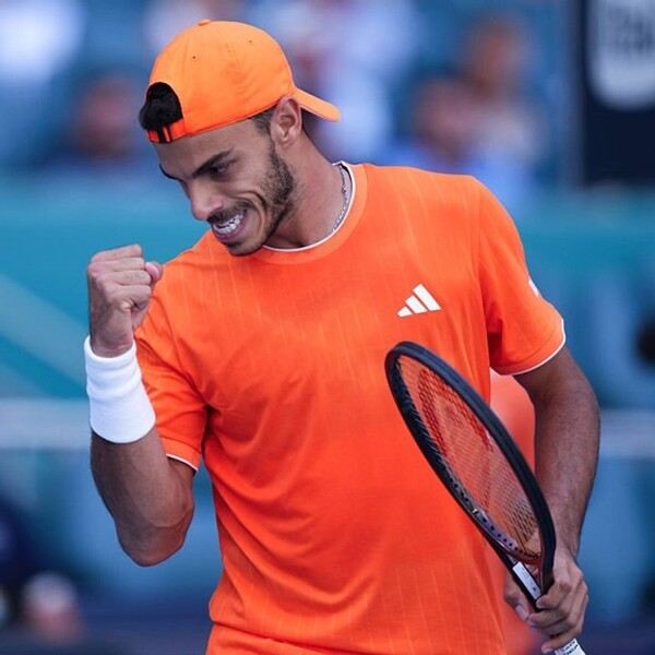 Argentinian tennis player Cerúndolo advances to Miami quarter-finals