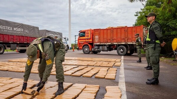 В Аргентине перехватили грузовик с более тонной марихуаны