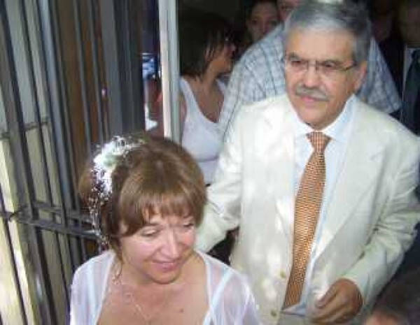 Жена бывшего министра заявила о плохом обращении с ним в тюремной больнице Аргентины