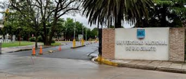 Студент найден мертвым в общежитии университета в Рио-Куарто