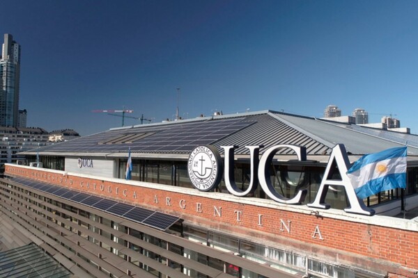 University Evacuated in Buenos Aires Over Weapon Threat