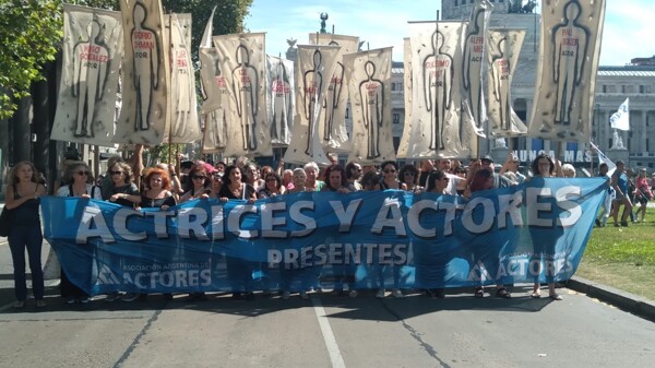 Poetic Gathering in San Telmo for Human Rights