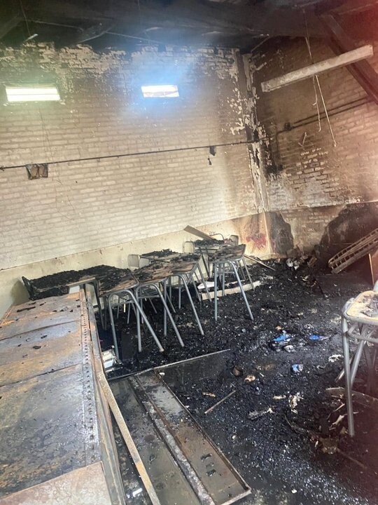 弗洛伦西奥·瓦雷拉学校纵火袭击引发恐惧