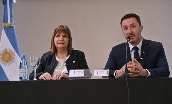 Президент Аргентины попрощался с уходящими министрами