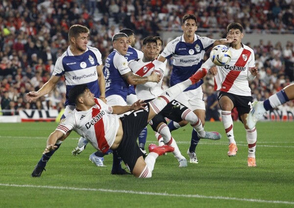 Gimnasia y Esgrima Defeats River 1-0