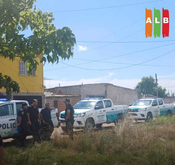 Two activists detained for cleaning up the neighborhood