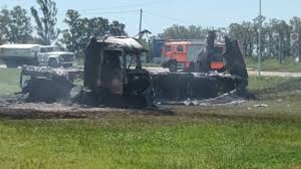 Два человека погибли в лобовом столкновении грузовиков в провинции Санта-Фэ