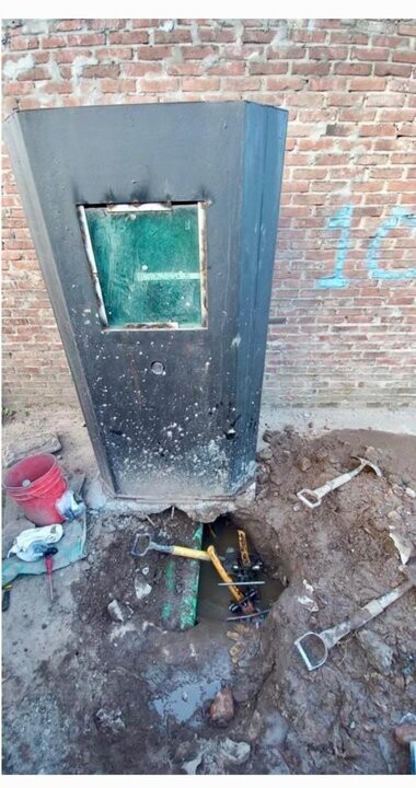 Полиция проводит рейд на алюминиевый завод из-за кражи газа