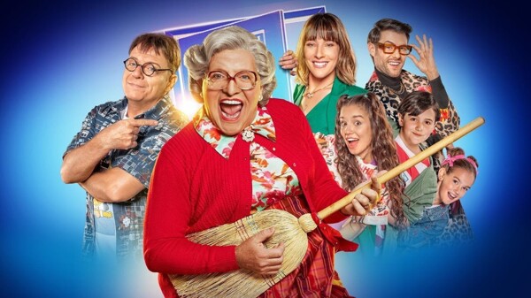 Musical 'Papá por siempre': Classic Film Returns to Buenos Aires Stage