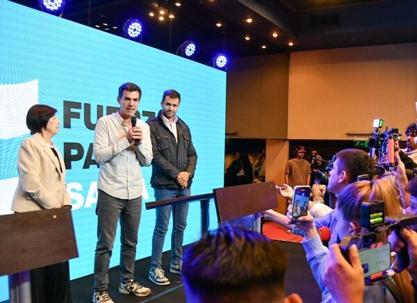 Бывший губернатор Сальты подвергает самокритике и призывает к единству оппозиции