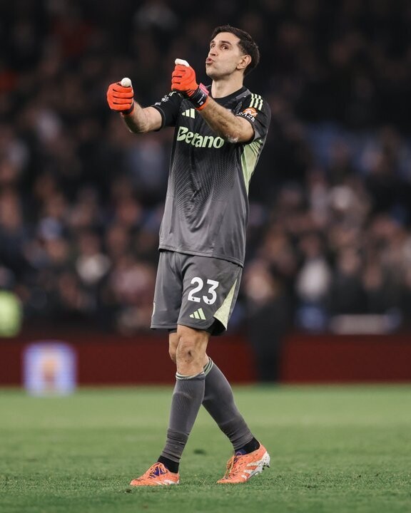 阿斯顿维拉战胜布莱顿，缩小与阿森纳的差距