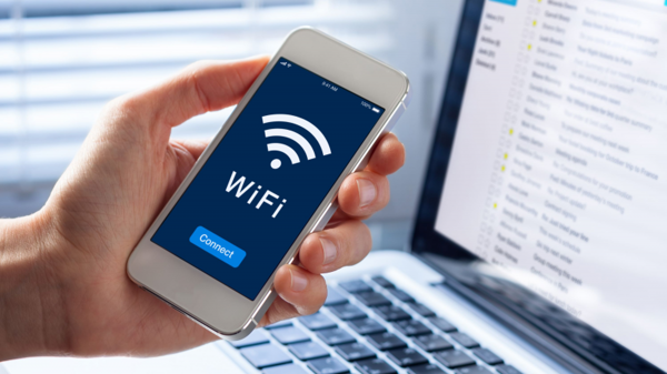 Experts suggest deactivating Wi-Fi when leaving home