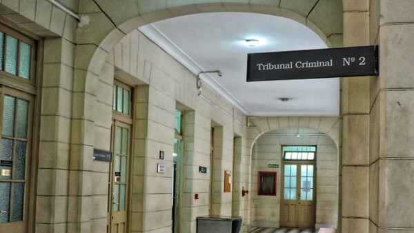 Мужчина в Байя-Бланке предстанет перед судом за предполагаемое насилие над дочерью