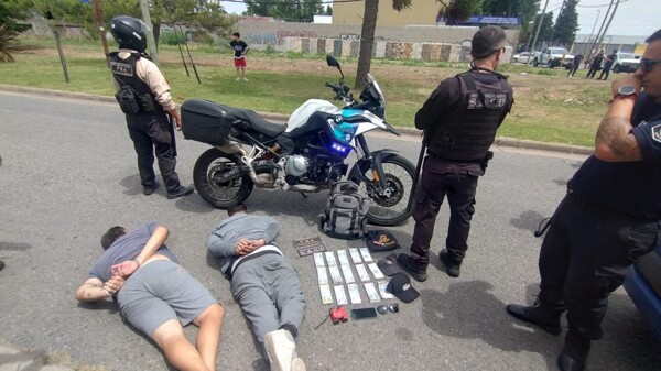 Two criminals arrested in La Plata with 15 million pesos