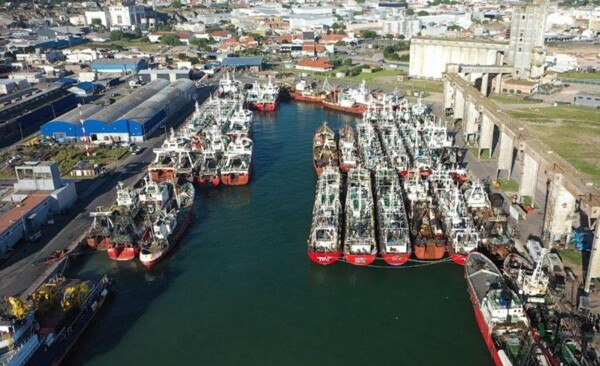 Профсоюз морских водителей объявляет 48-часовую забастовку против трудовой реформы