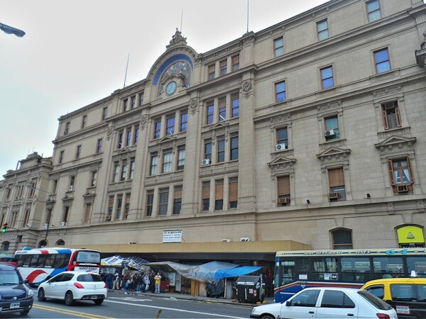 Суд Аргентины приказал выселить компанию из железнодорожного термиала