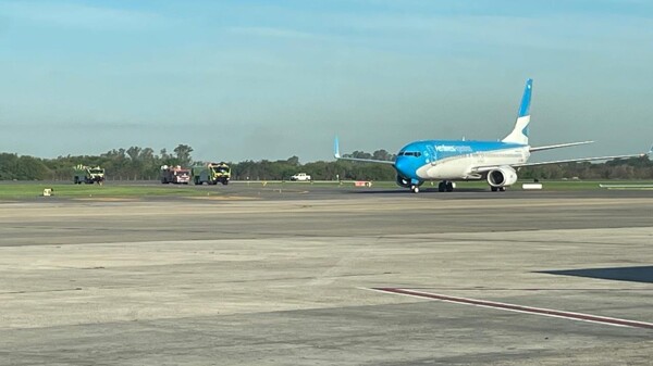 Аварийная посадка рейса Aerolíneas Argentinas