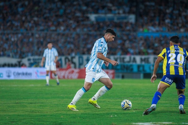 Racing Defeats Tigre in Apertura Tournament