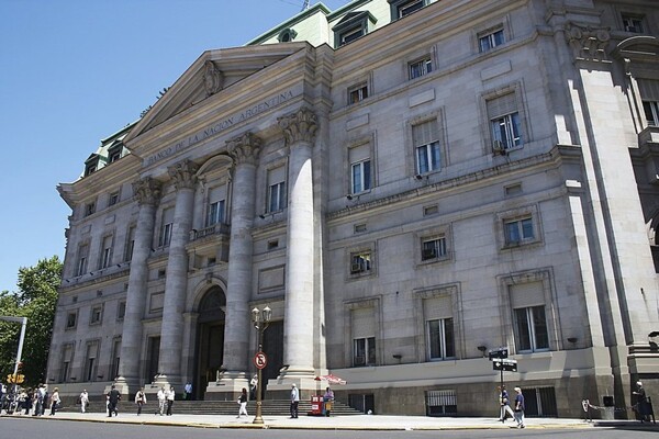 Banco Nación увеличивает финансовую помощь до $10 миллионов с более низкой процентной ставкой