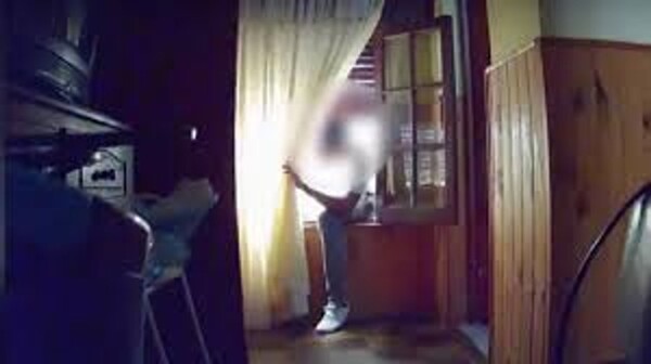 Женщина обнаружила, что ее партнер был вором и рассталась с ним