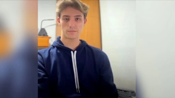 Молодой аргентинец борется с редкой болезнью и просит о доступе к жизненно важному лекарству