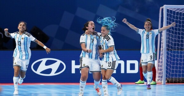 Аргентина разгромила Марокко и стала первой страной с тремя очками на ЧМ