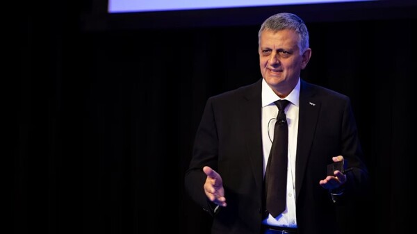 YPF and ADNOC sign LNG agreement, creating 50,000 jobs