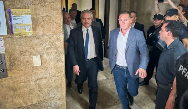 Alberto Fernández celebra el cumpleaños de su hijo en medio de un proceso judicial
