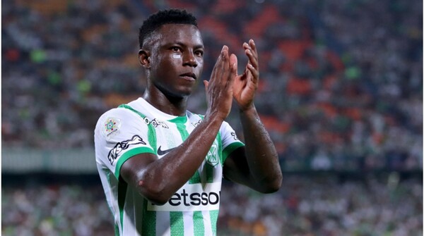 Boca pierde a Hinestroza en el último momento